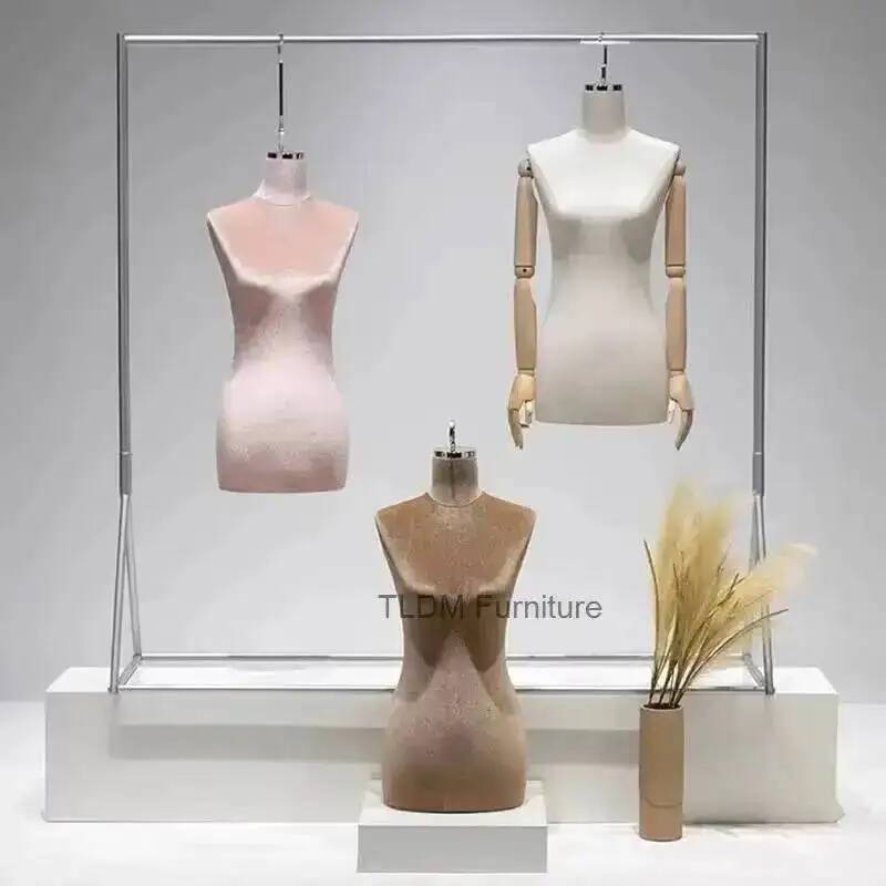 The Wedding Supply Store - 縫製用吊り下げ式婦人服ディスプレイラック、衣料品店のウィンドウディスプレイ用マネキン、ドレス小道具、ウェディングマネキン用品 H