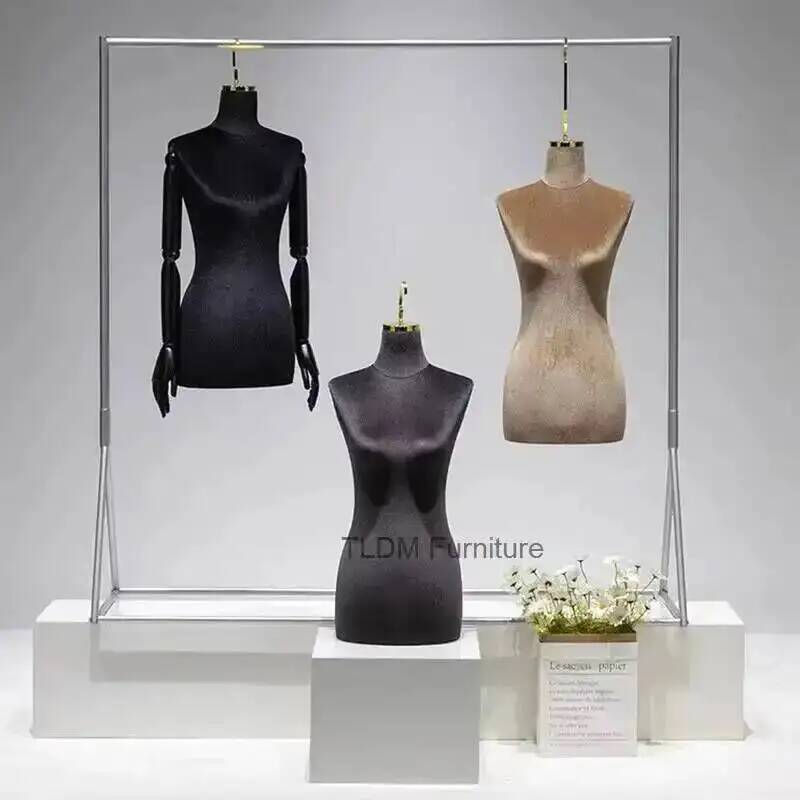 縫製用吊り下げ式婦人服ディスプレイラック、衣料品店のウィンド - The Wedding Supply Store のレビューと価格